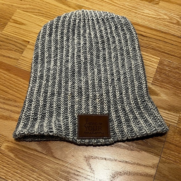 Love Your Melon Knit Beanie - Picture 1 of 2